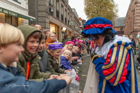 2024-11-16 Intocht Sint 300